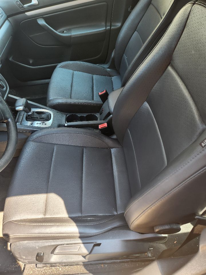 https://f005.backblazeb2.com/file/img-partshotlines-com/Inventory/MA385/Vehicle/10517_07.jpg