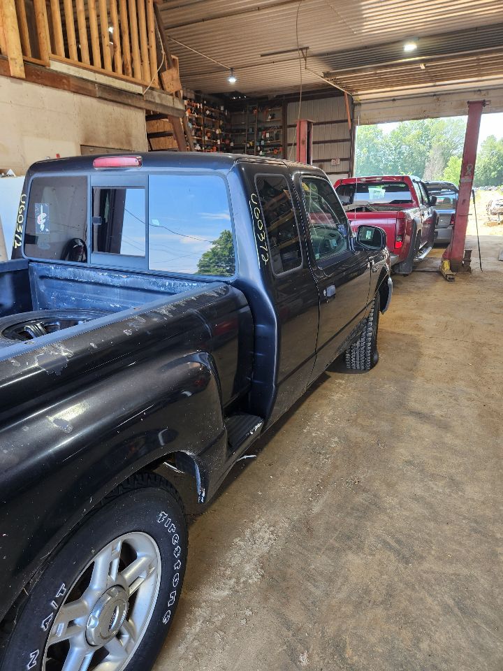 https://f005.backblazeb2.com/file/img-partshotlines-com/Inventory/MA385/Vehicle/10521_06.jpg