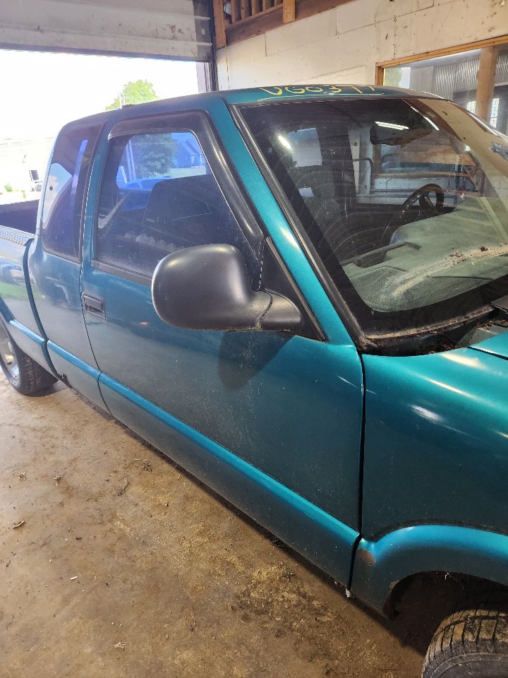 https://f005.backblazeb2.com/file/img-partshotlines-com/Inventory/MA385/Vehicle/10528_04.jpg