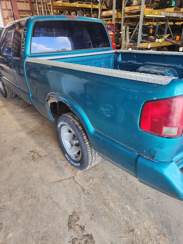 https://f005.backblazeb2.com/file/img-partshotlines-com/Inventory/MA385/Vehicle/10528_07.jpg