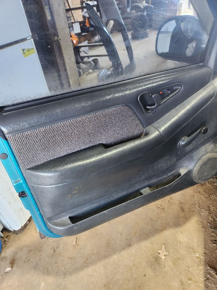 https://f005.backblazeb2.com/file/img-partshotlines-com/Inventory/MA385/Vehicle/10528_09.jpg