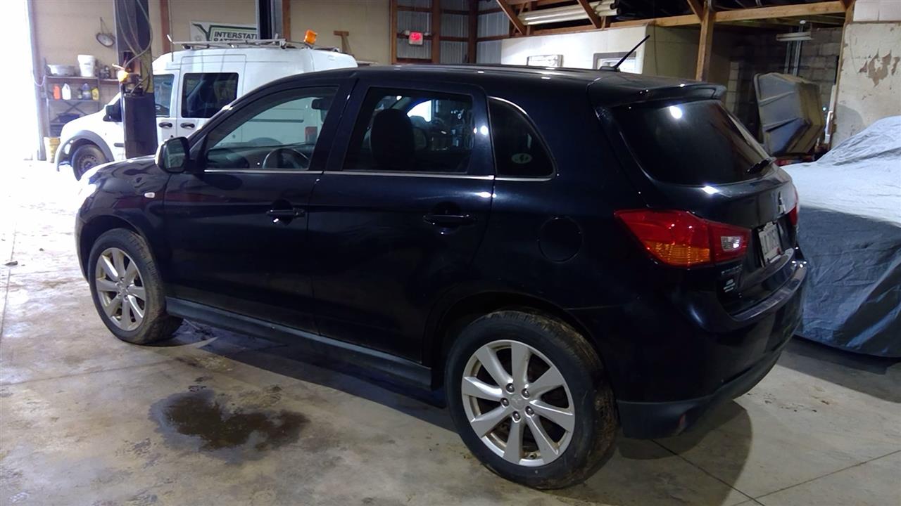 https://f005.backblazeb2.com/file/img-partshotlines-com/Inventory/MA385/Vehicle/10537_04.jpg