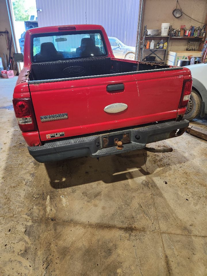 https://f005.backblazeb2.com/file/img-partshotlines-com/Inventory/MA385/Vehicle/10539_06.jpg