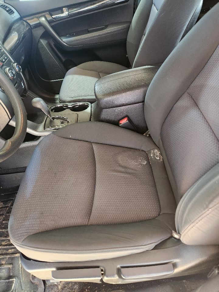 https://f005.backblazeb2.com/file/img-partshotlines-com/Inventory/MA385/Vehicle/10554_10.jpg