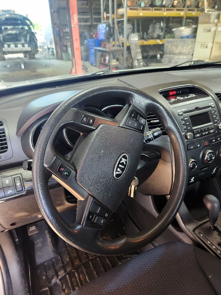 https://f005.backblazeb2.com/file/img-partshotlines-com/Inventory/MA385/Vehicle/10554_11.jpg