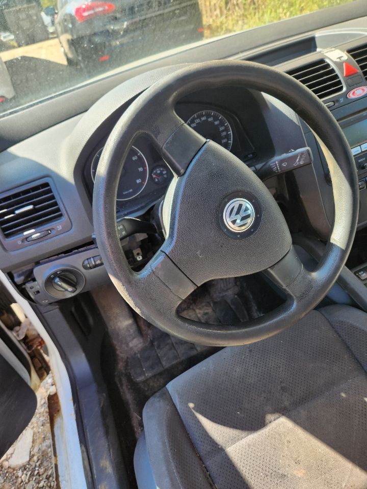 https://f005.backblazeb2.com/file/img-partshotlines-com/Inventory/MA385/Vehicle/10588_10.jpg