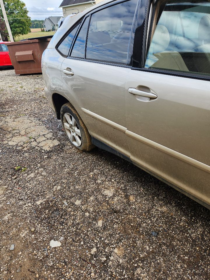 https://f005.backblazeb2.com/file/img-partshotlines-com/Inventory/MA385/Vehicle/10601_09.jpg