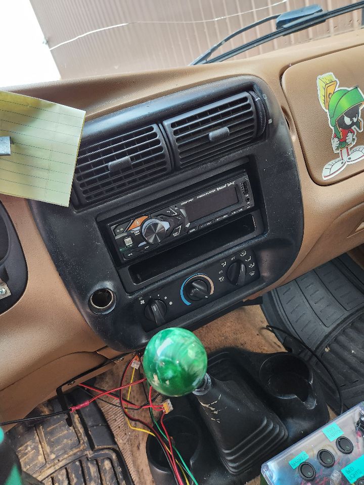 https://f005.backblazeb2.com/file/img-partshotlines-com/Inventory/MA385/Vehicle/10643_10.jpg