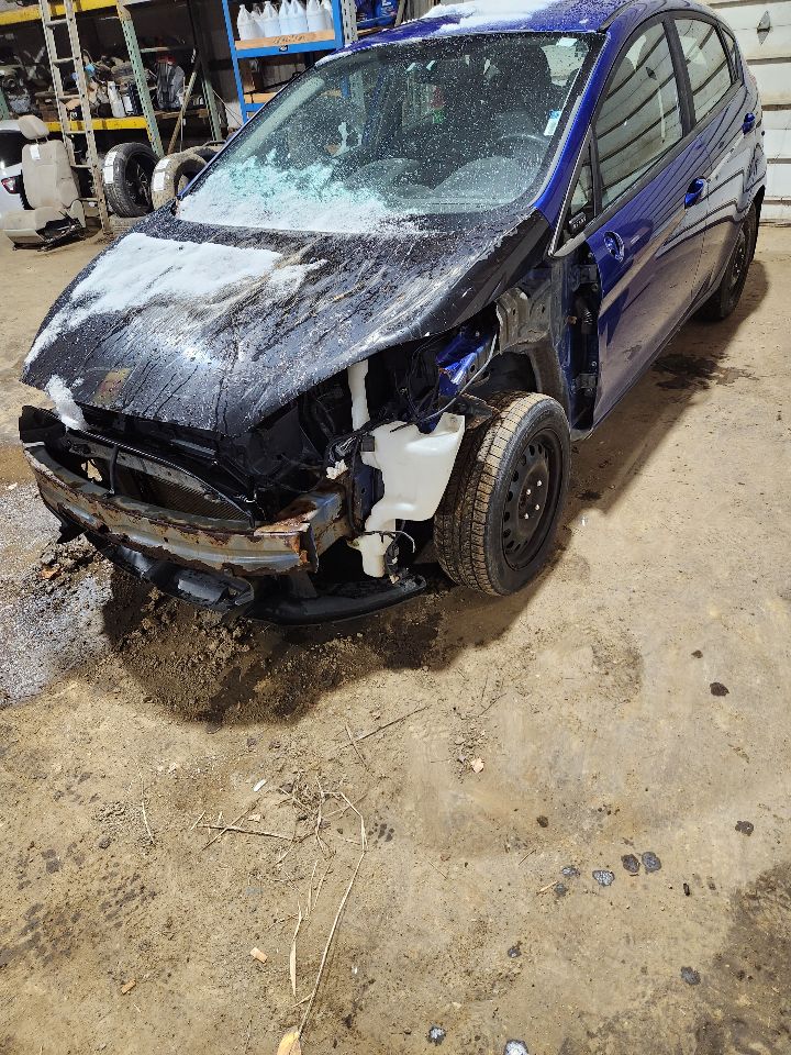 https://f005.backblazeb2.com/file/img-partshotlines-com/Inventory/MA385/Vehicle/10653_01.jpg