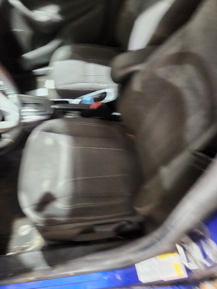 https://f005.backblazeb2.com/file/img-partshotlines-com/Inventory/MA385/Vehicle/10653_10.jpg