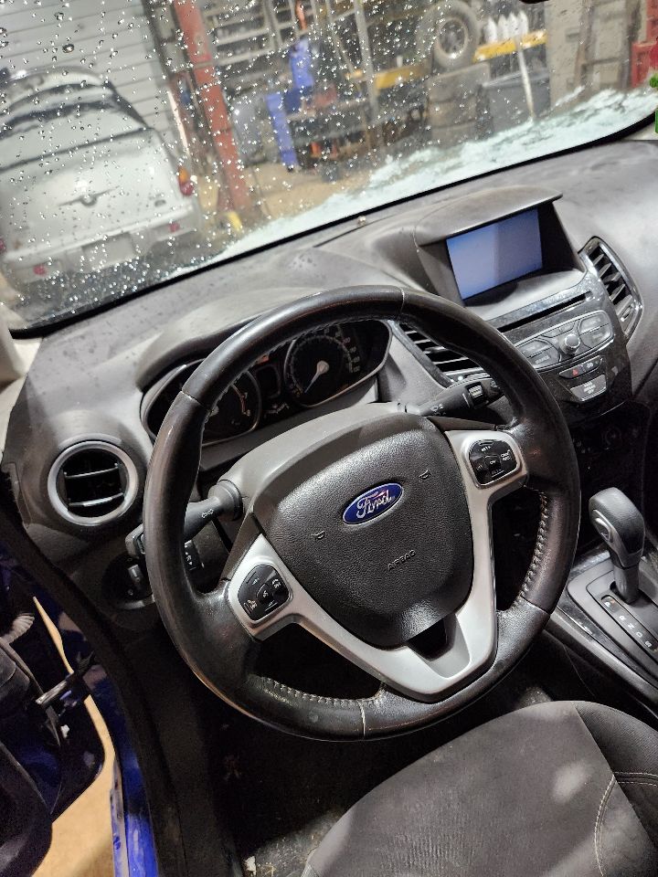 https://f005.backblazeb2.com/file/img-partshotlines-com/Inventory/MA385/Vehicle/10653_11.jpg