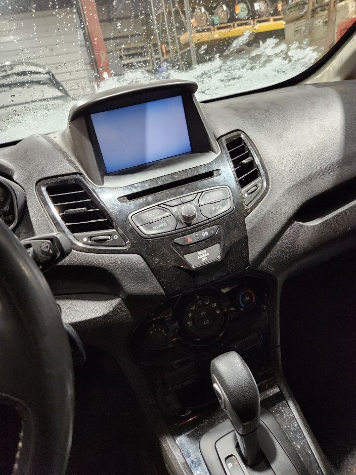 https://f005.backblazeb2.com/file/img-partshotlines-com/Inventory/MA385/Vehicle/10653_12.jpg