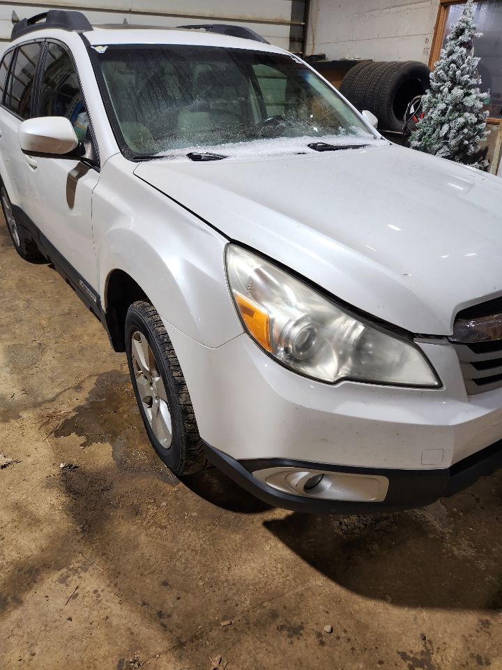 https://f005.backblazeb2.com/file/img-partshotlines-com/Inventory/MA385/Vehicle/10676_04.jpg