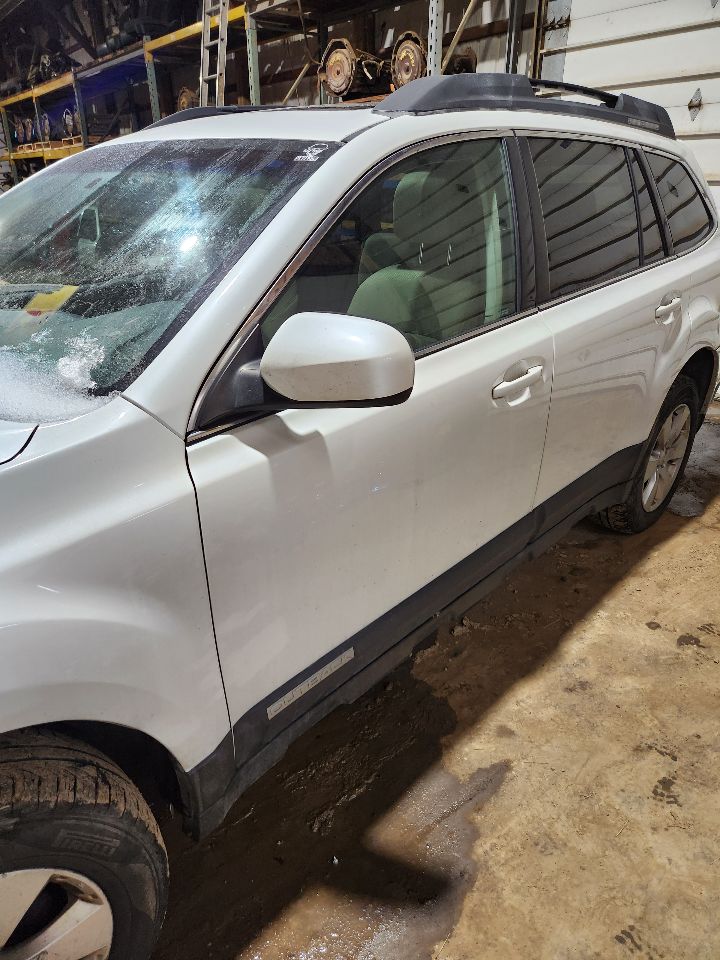 https://f005.backblazeb2.com/file/img-partshotlines-com/Inventory/MA385/Vehicle/10676_05.jpg