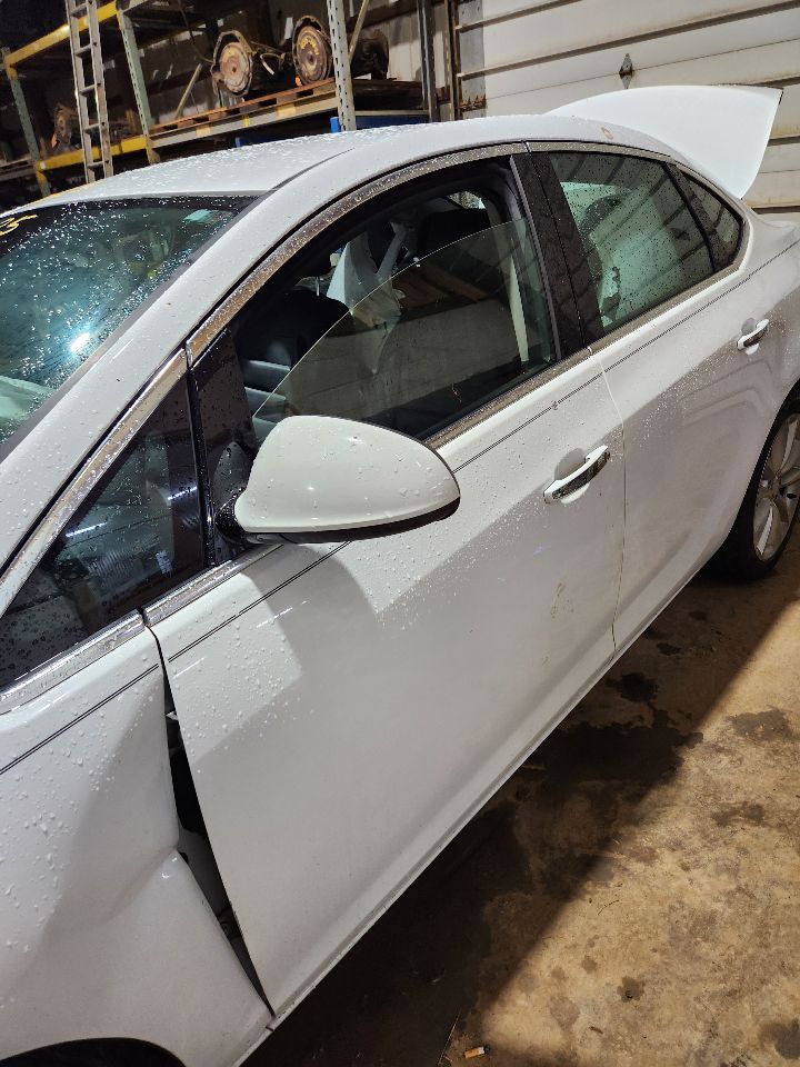 https://f005.backblazeb2.com/file/img-partshotlines-com/Inventory/MA385/Vehicle/10677_03.jpg