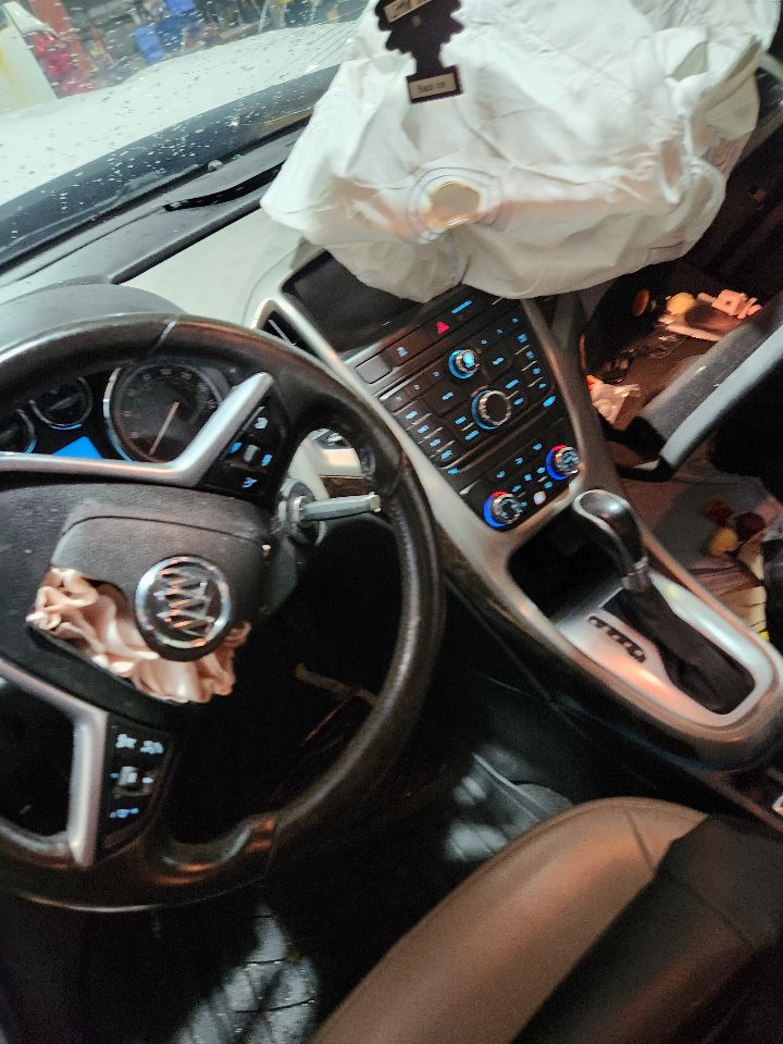 https://f005.backblazeb2.com/file/img-partshotlines-com/Inventory/MA385/Vehicle/10677_06.jpg
