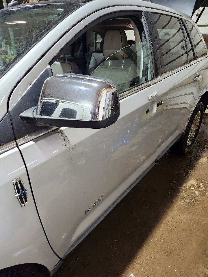 https://f005.backblazeb2.com/file/img-partshotlines-com/Inventory/MA385/Vehicle/10681_05.jpg