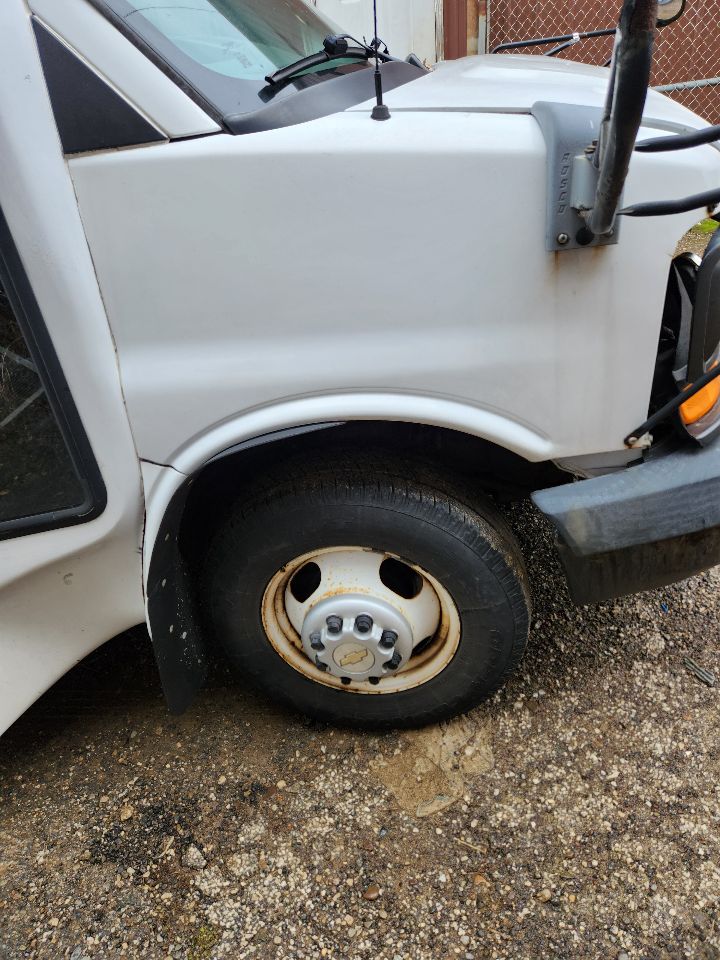 https://f005.backblazeb2.com/file/img-partshotlines-com/Inventory/MA385/Vehicle/10685_01.jpg