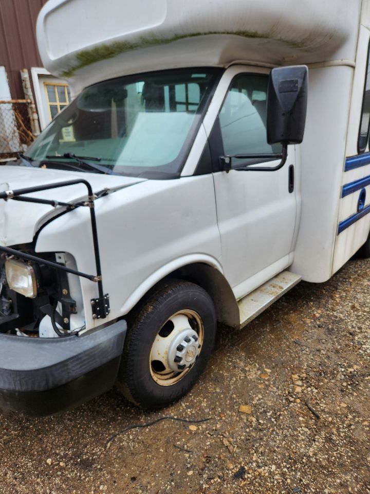 https://f005.backblazeb2.com/file/img-partshotlines-com/Inventory/MA385/Vehicle/10685_03.jpg