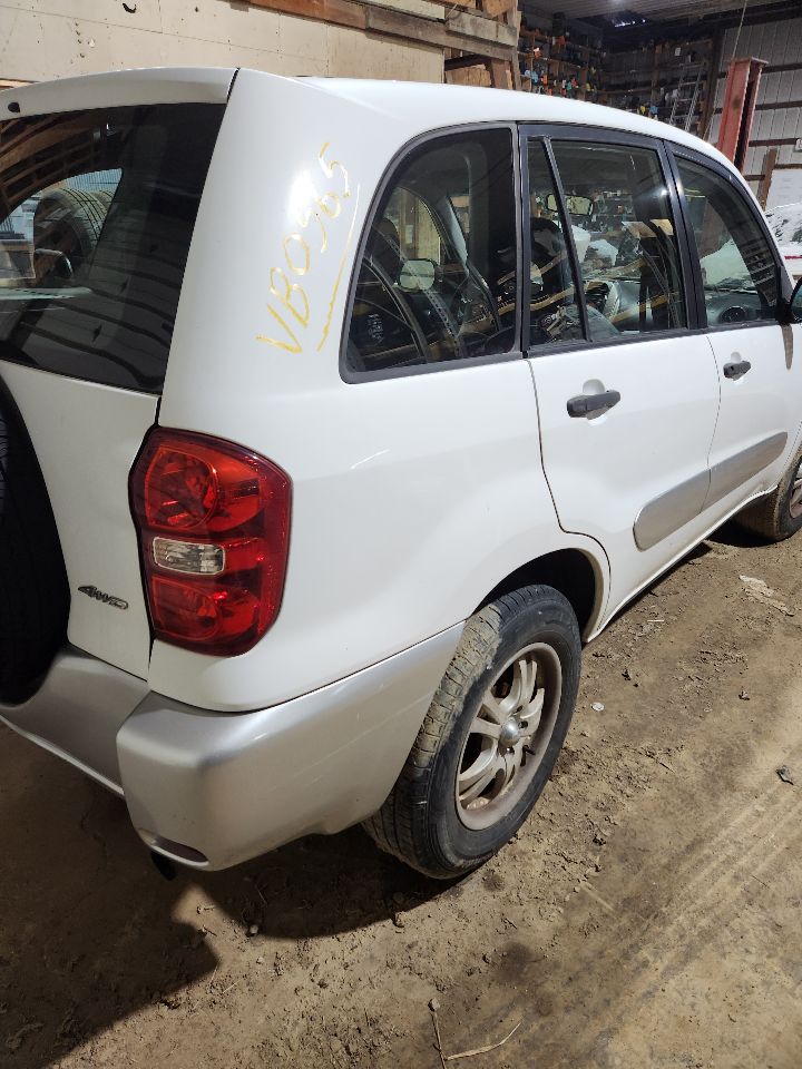 https://f005.backblazeb2.com/file/img-partshotlines-com/Inventory/MA385/Vehicle/10716_06.jpg