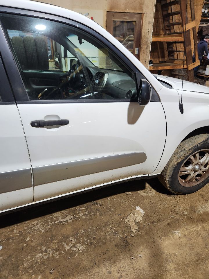 https://f005.backblazeb2.com/file/img-partshotlines-com/Inventory/MA385/Vehicle/10716_07.jpg