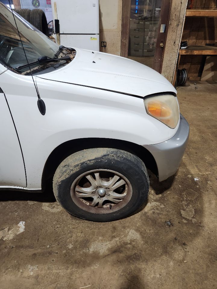 https://f005.backblazeb2.com/file/img-partshotlines-com/Inventory/MA385/Vehicle/10716_08.jpg