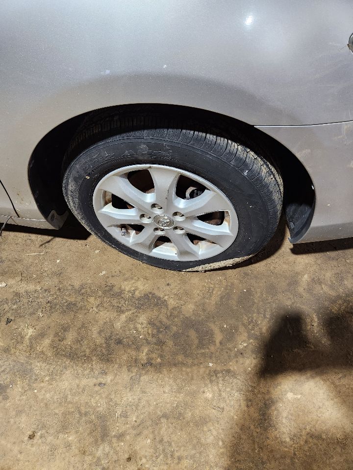 https://f005.backblazeb2.com/file/img-partshotlines-com/Inventory/MA385/Vehicle/10724_04.jpg