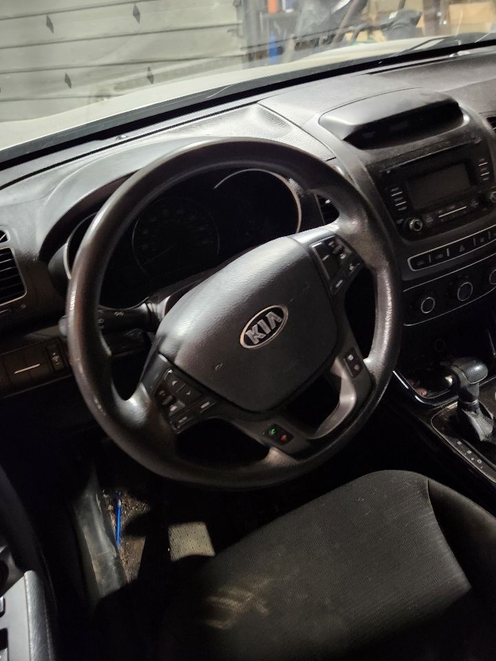 https://f005.backblazeb2.com/file/img-partshotlines-com/Inventory/MA385/Vehicle/10731_11.jpg