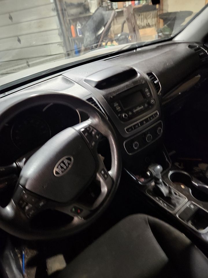 https://f005.backblazeb2.com/file/img-partshotlines-com/Inventory/MA385/Vehicle/10731_12.jpg