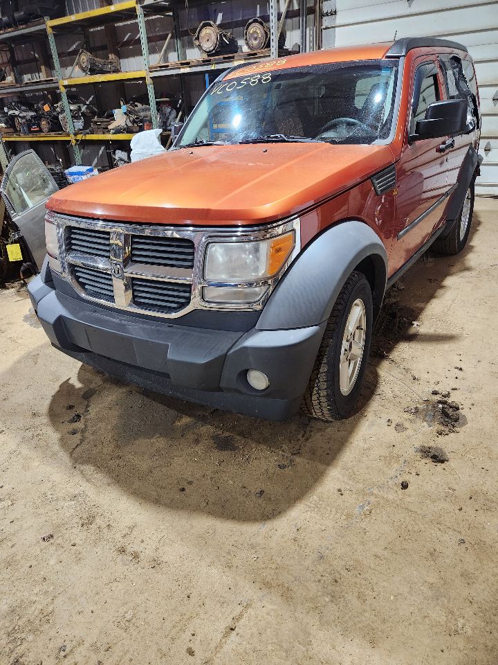 https://f005.backblazeb2.com/file/img-partshotlines-com/Inventory/MA385/Vehicle/10735_01.jpg