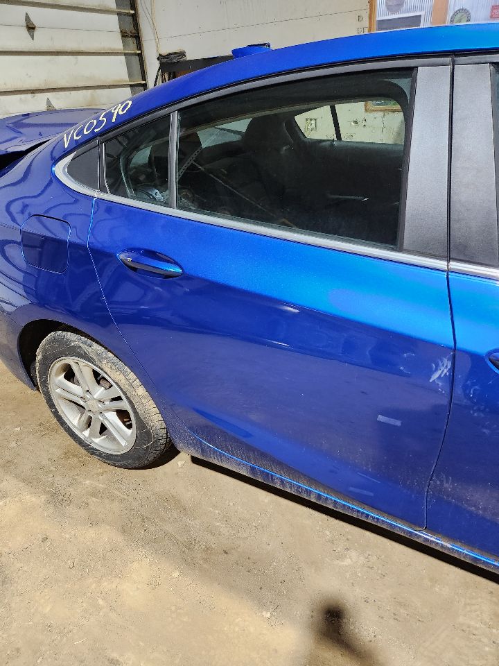 https://f005.backblazeb2.com/file/img-partshotlines-com/Inventory/MA385/Vehicle/10737_05.jpg