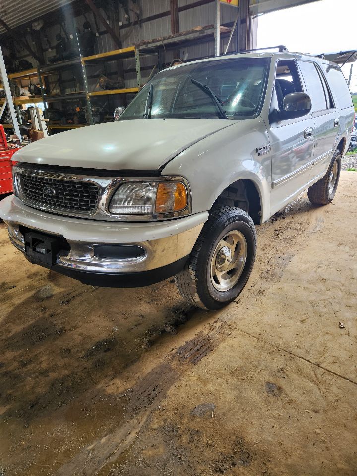 https://f005.backblazeb2.com/file/img-partshotlines-com/Inventory/MA385/Vehicle/10757_01.jpg