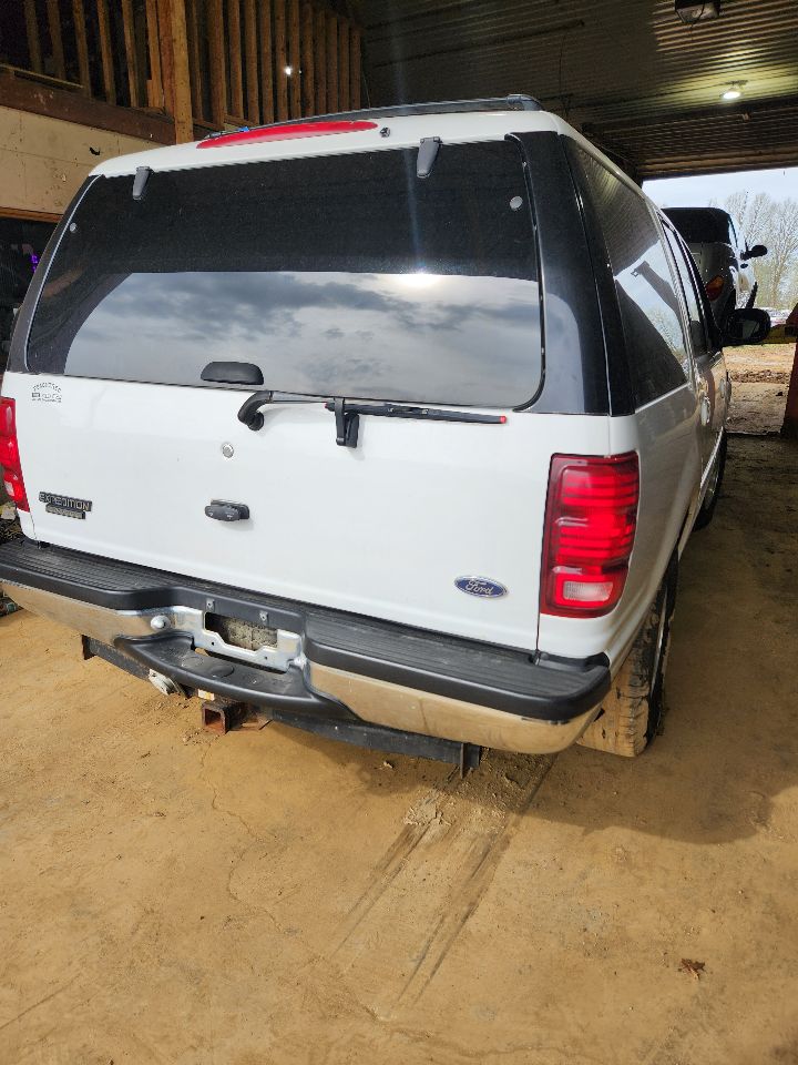 https://f005.backblazeb2.com/file/img-partshotlines-com/Inventory/MA385/Vehicle/10757_06.jpg