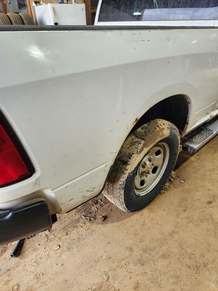 https://f005.backblazeb2.com/file/img-partshotlines-com/Inventory/MA385/Vehicle/10760_09.jpg