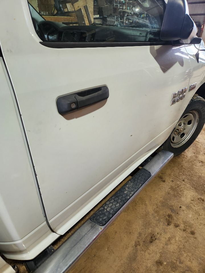 https://f005.backblazeb2.com/file/img-partshotlines-com/Inventory/MA385/Vehicle/10760_12.jpg