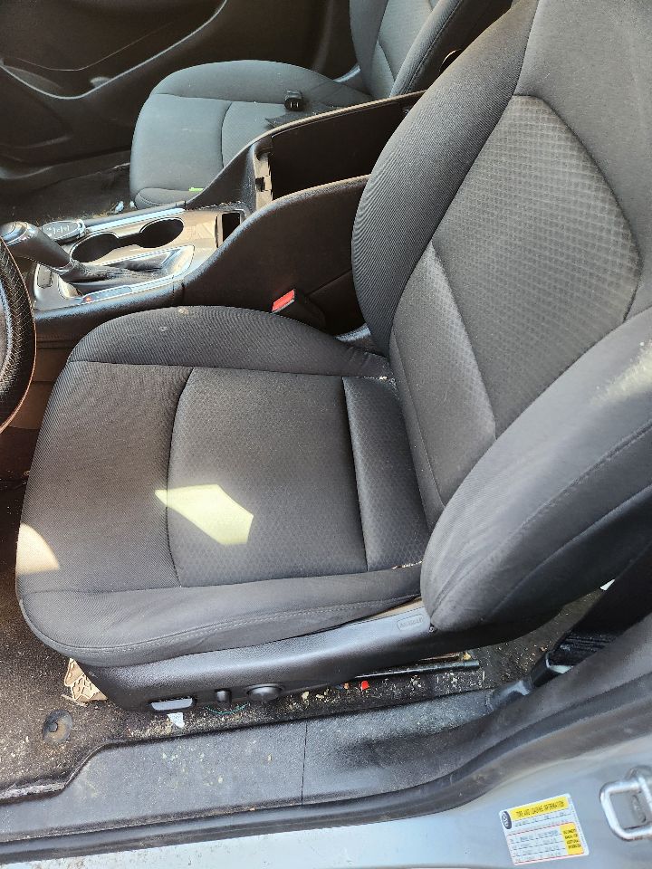 https://f005.backblazeb2.com/file/img-partshotlines-com/Inventory/MA385/Vehicle/10768_10.jpg