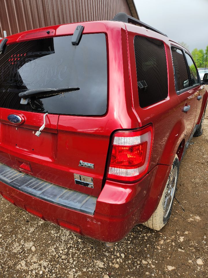 https://f005.backblazeb2.com/file/img-partshotlines-com/Inventory/MA385/Vehicle/10779_11.jpg