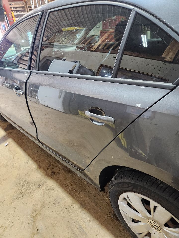 https://f005.backblazeb2.com/file/img-partshotlines-com/Inventory/MA385/Vehicle/10795_06.jpg