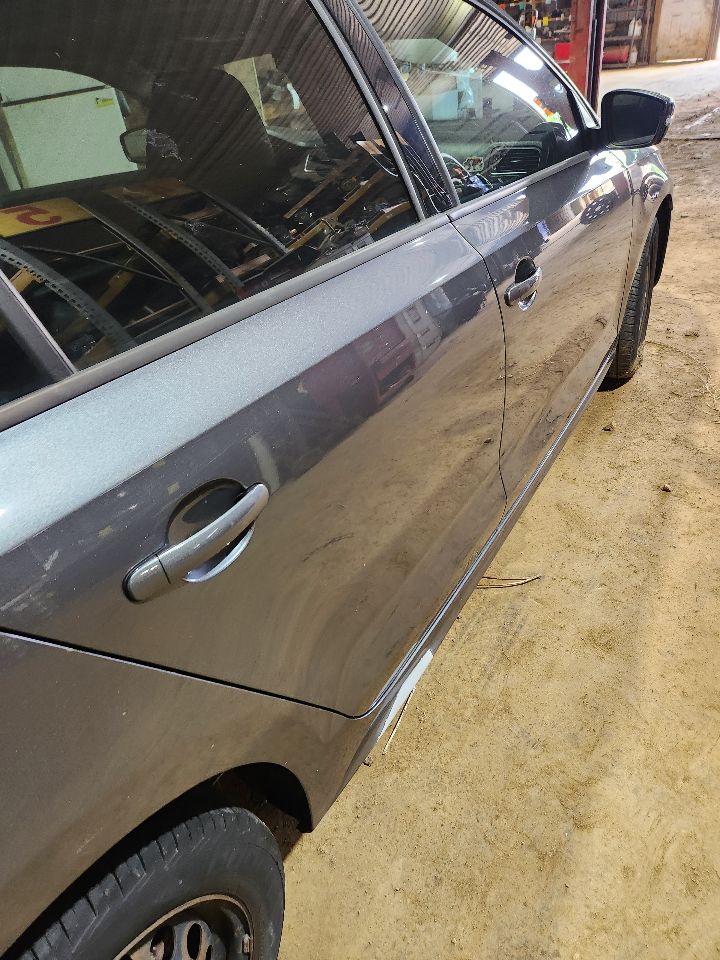 https://f005.backblazeb2.com/file/img-partshotlines-com/Inventory/MA385/Vehicle/10795_10.jpg
