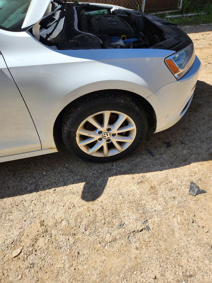 https://f005.backblazeb2.com/file/img-partshotlines-com/Inventory/MA385/Vehicle/10804_01.jpg