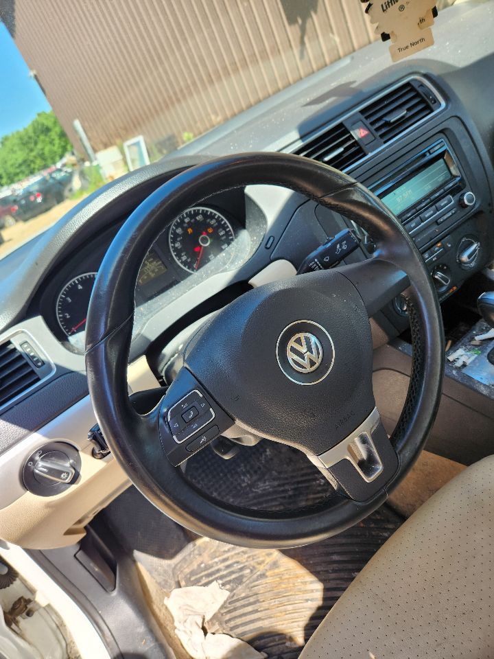 https://f005.backblazeb2.com/file/img-partshotlines-com/Inventory/MA385/Vehicle/10804_08.jpg