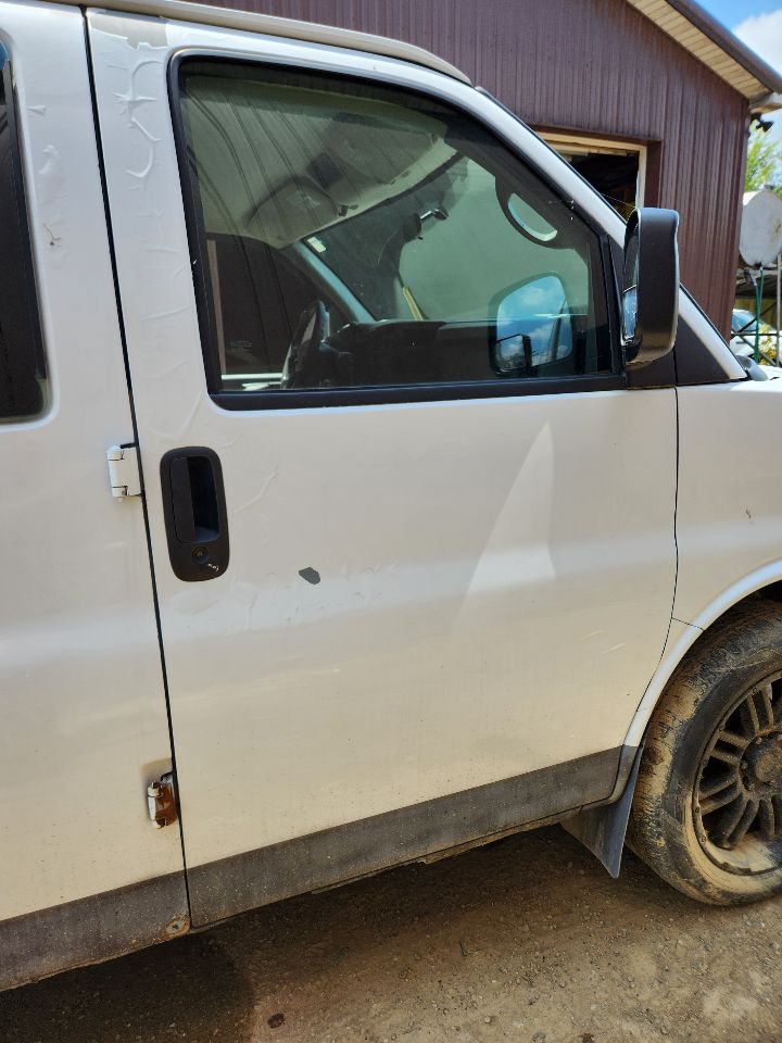 https://f005.backblazeb2.com/file/img-partshotlines-com/Inventory/MA385/Vehicle/10833_03.jpg