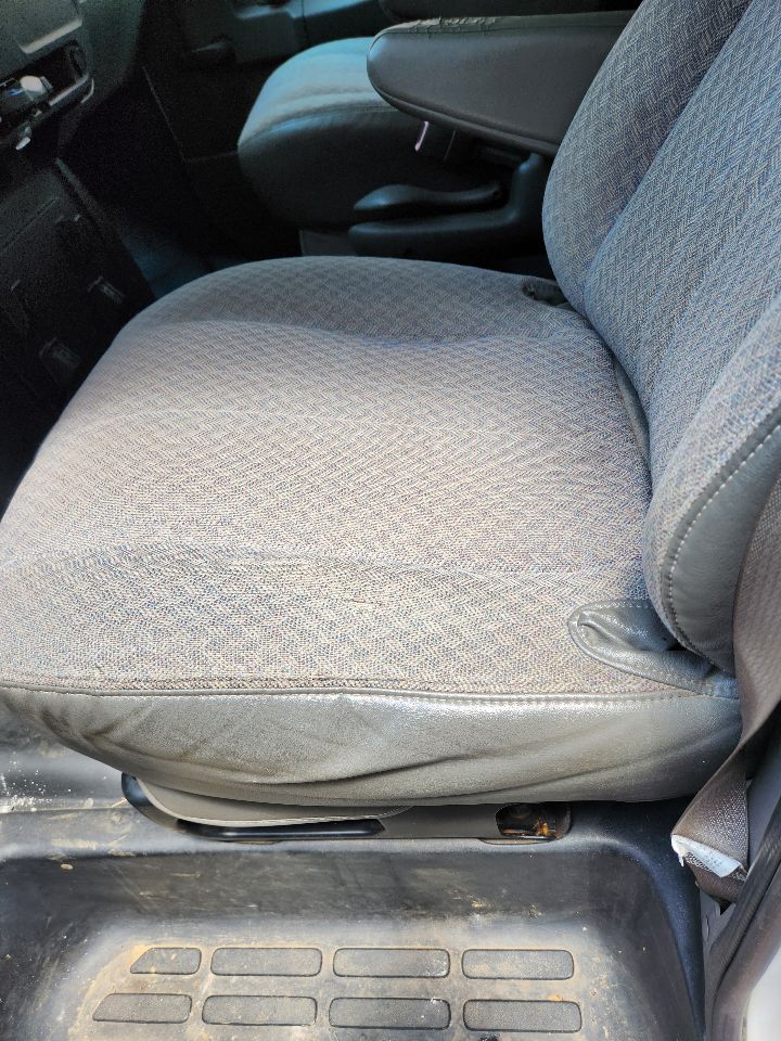 https://f005.backblazeb2.com/file/img-partshotlines-com/Inventory/MA385/Vehicle/10833_10.jpg