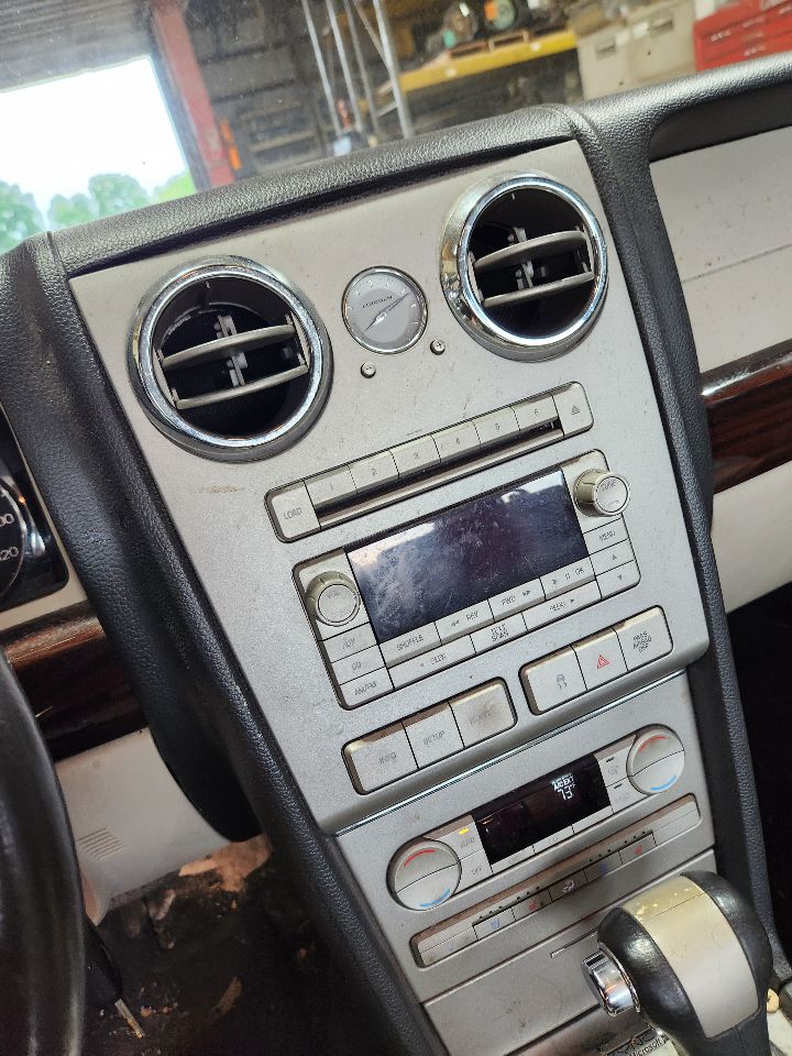 https://f005.backblazeb2.com/file/img-partshotlines-com/Inventory/MA385/Vehicle/10839_12.jpg