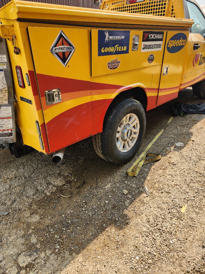 https://f005.backblazeb2.com/file/img-partshotlines-com/Inventory/MA385/Vehicle/10853_01.jpg