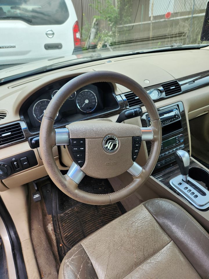 https://f005.backblazeb2.com/file/img-partshotlines-com/Inventory/MA385/Vehicle/10894_11.jpg