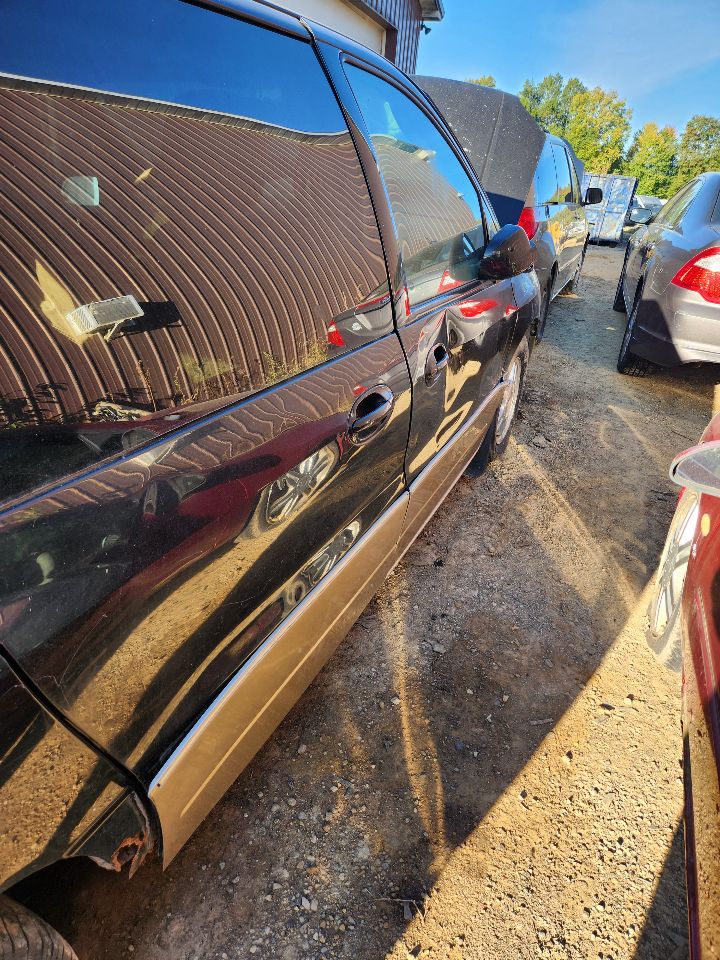https://f005.backblazeb2.com/file/img-partshotlines-com/Inventory/MA385/Vehicle/10928_03.jpg
