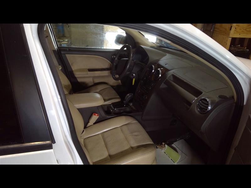 https://f005.backblazeb2.com/file/img-partshotlines-com/Inventory/MA385/Vehicle/8734_07.jpg