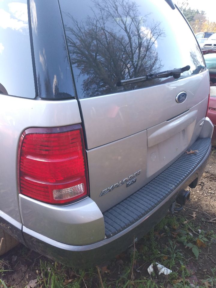 https://f005.backblazeb2.com/file/img-partshotlines-com/Inventory/MA385/Vehicle/9373_05.jpg
