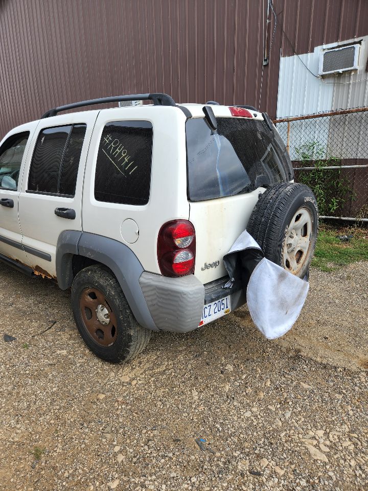 https://f005.backblazeb2.com/file/img-partshotlines-com/Inventory/MA385/Vehicle/9587_03.jpg